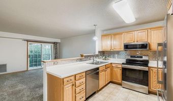 15570 Linnet St NW 2-305, Andover, MN 55304