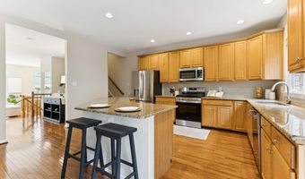 6731 DOROTHY GILES Ct, Alexandria, VA 22315