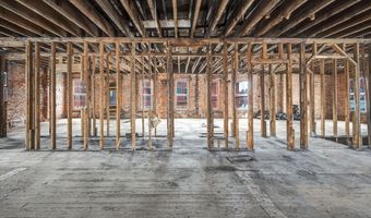 941 W Broad St, Columbus, OH 43222