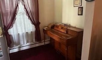 3 George St, Amsterdam, NY 12010