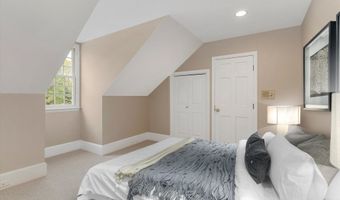 19 Pinnacle Rd, Amherst, NH 03031