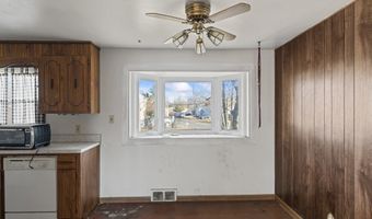 1800 Chopsey Hill Rd, Bridgeport, CT 06606