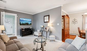 15 5th Ave, Avenel, NJ 07001