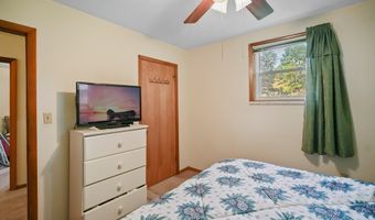 1315 Lake Dr, Ashland, OH 44805