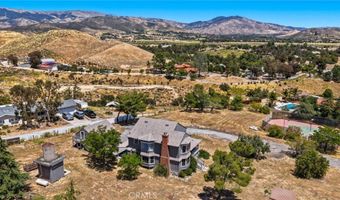 10821 Los Jordans, Agua Dulce, CA 91390