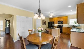 226 Arbor Trails Dr, Ballwin, MO 63021