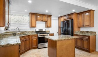 8650 18th St, Alta Loma, CA 91701