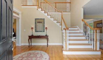 51 Drumlin Hill Rd, Bolton, MA 01740