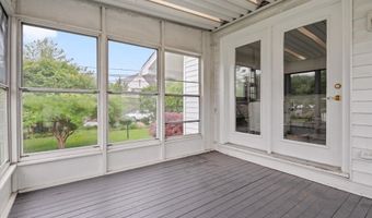 100 CARROLL Dr, Annapolis, MD 21403