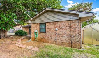 817 Windsor, Altus, OK 73521