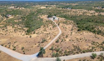 14853 Cobblestone Ln, Anderson, CA 96007