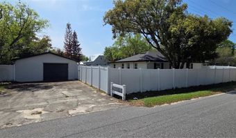 132 JAMES St, Auburndale, FL 33823