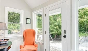 140 Connection St, Newport, RI 02840