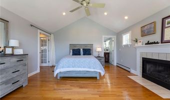 170 W Beach Rd, Charlestown, RI 02813