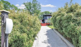 93 Carol St, Danbury, CT 06810