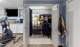 3838 Omega St, Alton, IL 62002