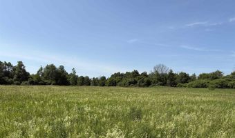 54 Line Rd, Alburgh, VT 05440