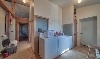 63 Jack Rabbit Ln, Clark, WY 82435