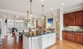 805 Highland Green Way NE, Atlanta, GA 30306
