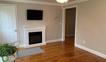 336 Shore Acres Ave, North Kingstown, RI 02852