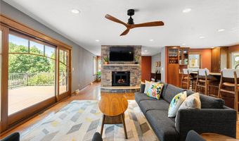 706 23rd St SW, Austin, MN 55912