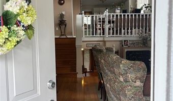 11 College Hill Rd 5A, Warwick, RI 02886