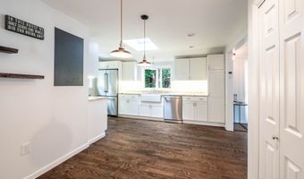 51 Candlewood Lake Rd, Brookfield, CT 06804