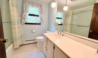 33 MaryAnn Dr, Exeter, RI 02822