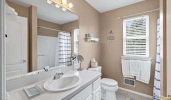 65 Chestnut Way Cir, Barnegat, NJ 08005