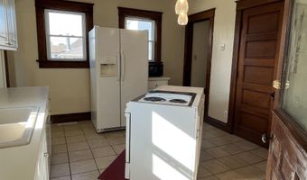 325 S Main St, Albia, IA 52531