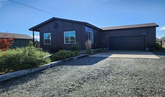 87882 AUCTION BARN Ln, Bandon, OR 97411
