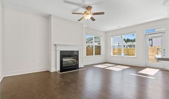 64 Auburn Woods Dr, Auburn, GA 30011