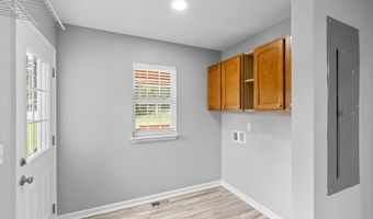 11134 London Ln, Apison, TN 37302