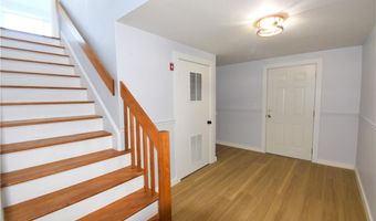 32 J H Dwyer Dr, Middletown, RI 02842
