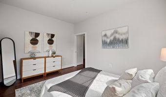 1411 KEY Blvd 411, Arlington, VA 22209
