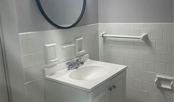 487 Ten Rod Rd 2, North Kingstown, RI 02852