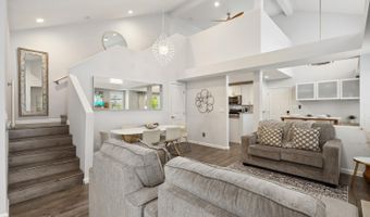 6951 Quiet Cove Dr, Carlsbad, CA 92011