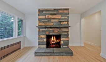 21 E Central Ave, Bergenfield, NJ 07621
