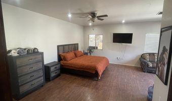 2325 Collins Ave, Carlsbad, NM 88220
