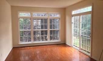 24656 KINGS CANYON Sq, Aldie, VA 20105