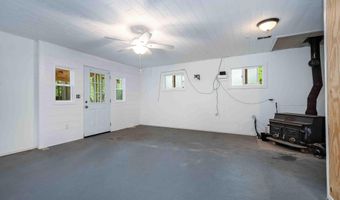 100 W YOUGHIOGHENY Dr, Aurora, WV 26705