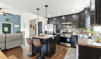 1403 Quinten Dr, Auburn, IN 46706