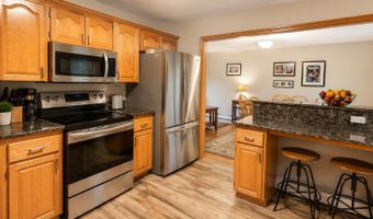 5 Michael Dr, Baileyville, ME 04694