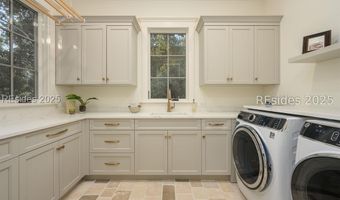 15 Hunting Lodge Rd, Bluffton, SC 29910