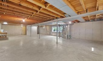 1972 Melody Ln, Arnold, MO 63010