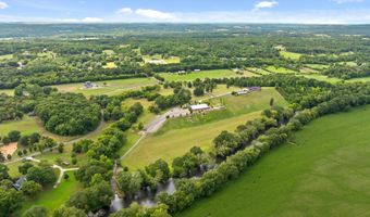 1020 Thomas Rd, Benton, TN 37307