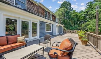 8201 HECTIC HILL Ln, Rockville, MD 20854
