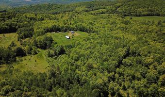 310 Sky Farm Ln, Barnet, VT 05821