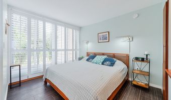 2979 Kalakaua Ave 205, Honolulu, HI 96815