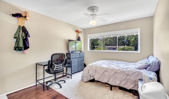 4943 AMERICANA Dr D-102, Annandale, VA 22003